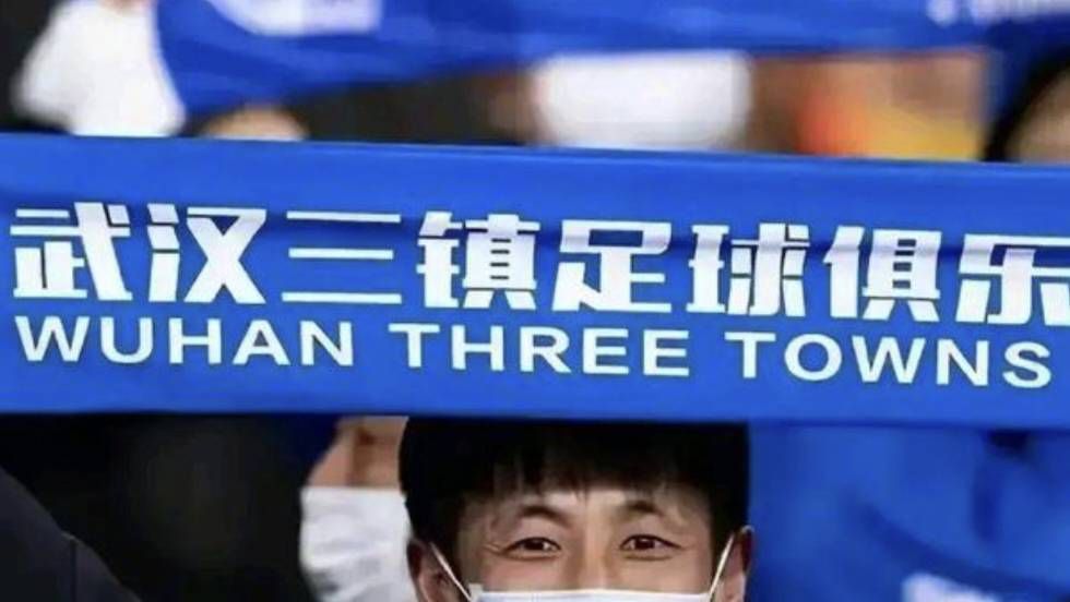 善于伪装的小女孩